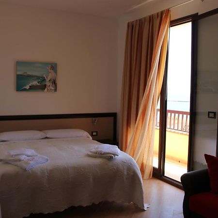 Albergo Perseo Portopalo Di Capo Passero المظهر الخارجي الصورة