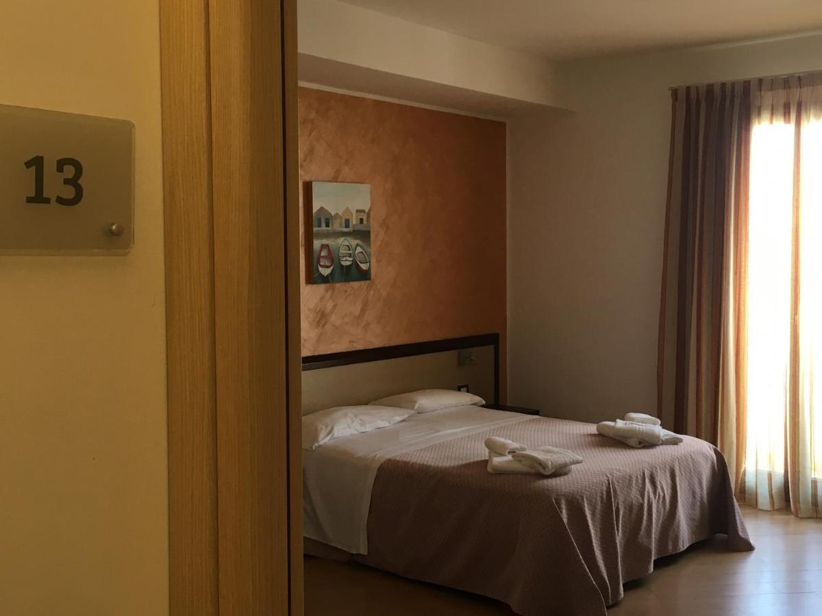 Albergo Perseo Portopalo Di Capo Passero المظهر الخارجي الصورة